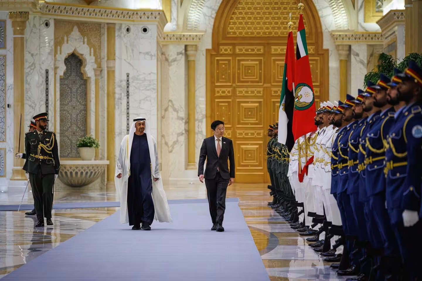சிங்கப்பூர் – UAE இடையே முக்கிய பேச்சுவார்த்தை..! லாரன்ஸ் வோங் சந்தித்த முக்கியத் தலைவர் யார்?