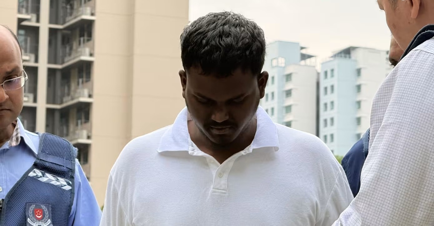 சிங்கப்பூரில் அரசாங்க அதிகாரி போல நடித்து மோசடி! பெண்ணிடம் பணம், நகைகள் பறிப்பு.. மலேசிய இளைஞர் கைது!